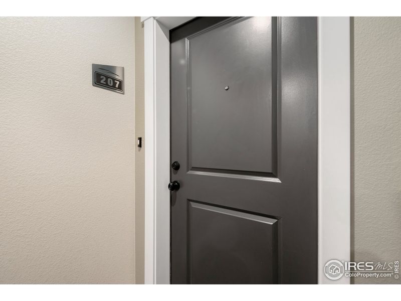 Secure hallway entry