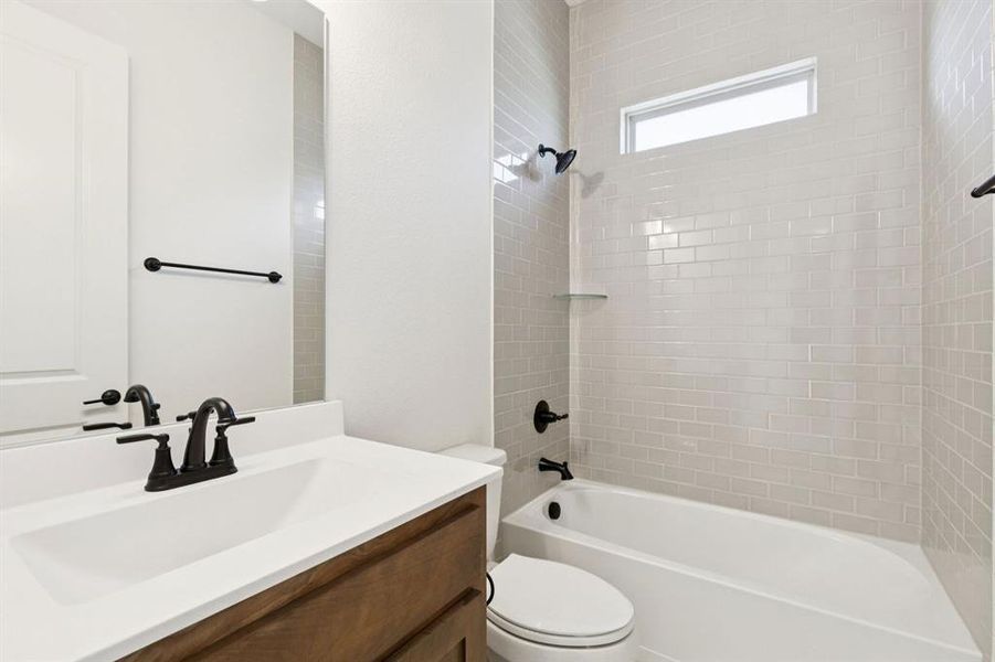 Furnished interior view inside a new home in Joshua Meadows, Joshua (Image 13). Furnished interior view inside a new home in Joshua Meadows, Joshua (Image 13).