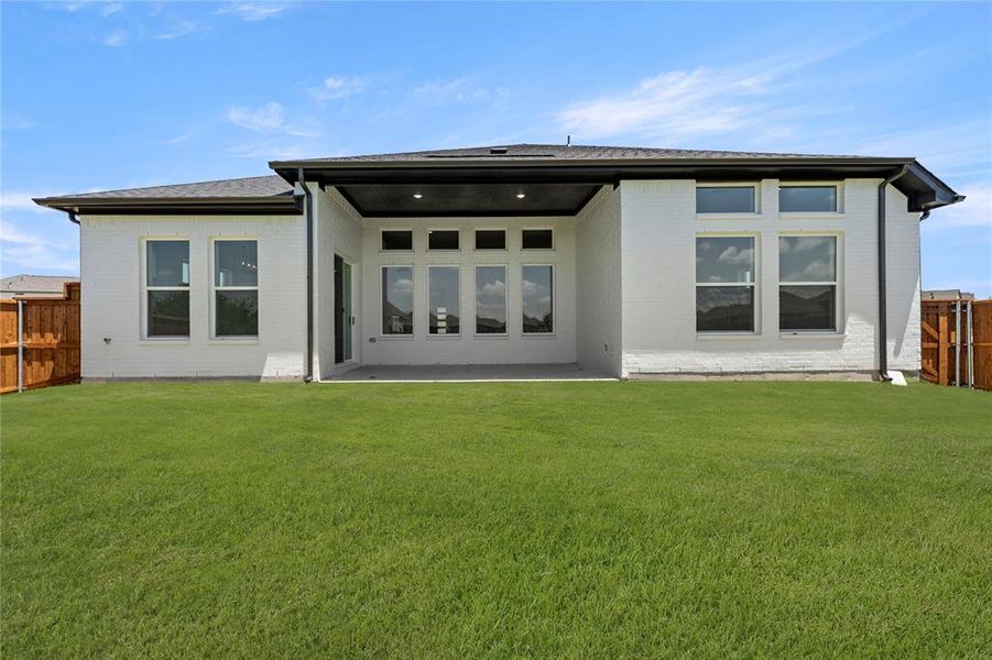 Front exterior of a new home in Devonshire, Forney, TX, highlighting curb appeal (Image 16). Front exterior of a new home in Devonshire, Forney, TX, highlighting curb appeal (Image 16).