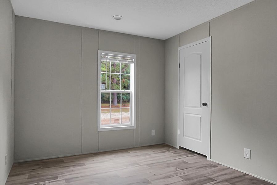 Spacious, unfurnished interior of a new home in , Eutawville (Image 24).