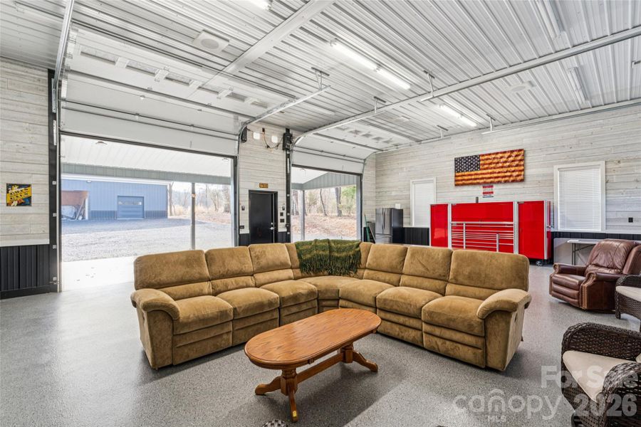 Community amenities in , Polkton (Image 25).