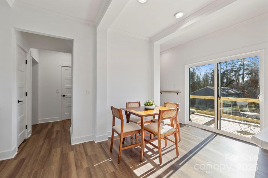 Dining Area w/ sliding doors to rear deck Dining Area w/ sliding doors to rear deck