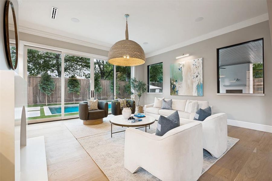 Furnished interior view inside a new home in , Dallas (Image 23).