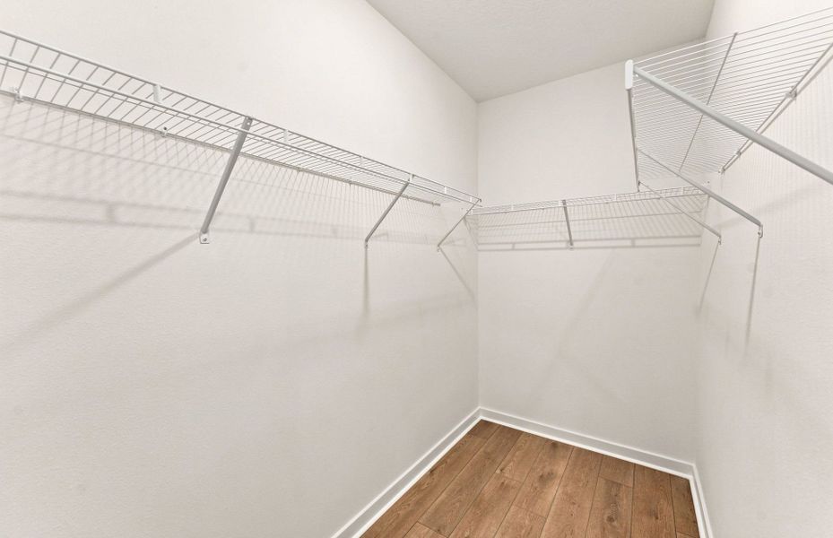 Spacious, unfurnished interior of a new home in Twisted Oaks, Wildwood (Image 16).