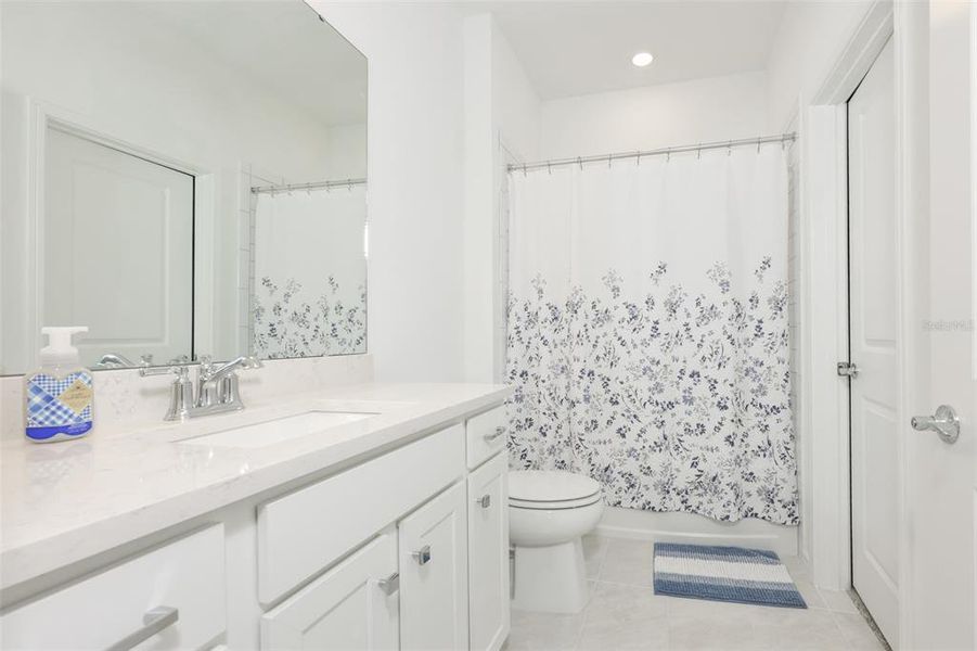 Furnished interior view inside a new home in , Valrico (Image 45).