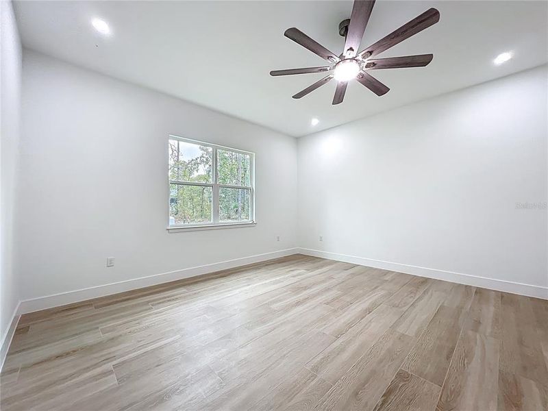 Spacious, unfurnished interior of a new home in , Brooksville (Image 34).