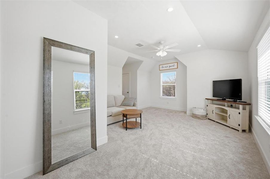 Furnished interior view inside a new home in , Weatherford (Image 13).