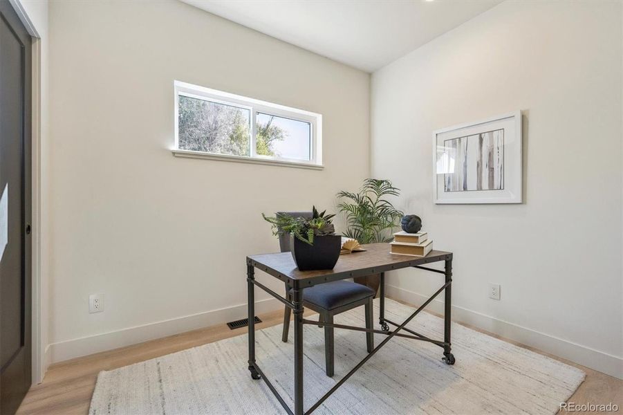 Office/5th bedroom Office/5th bedroom