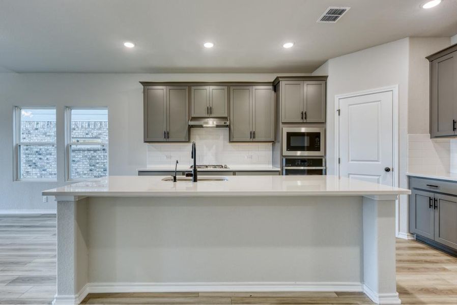 Representative furnished interior of a home built from the Yaupon by Ashton Woods in Arcadia Ridge, San Antonio (Image 3). Representative furnished interior of a home built from the Yaupon by Ashton Woods in Arcadia Ridge, San Antonio (Image 3).