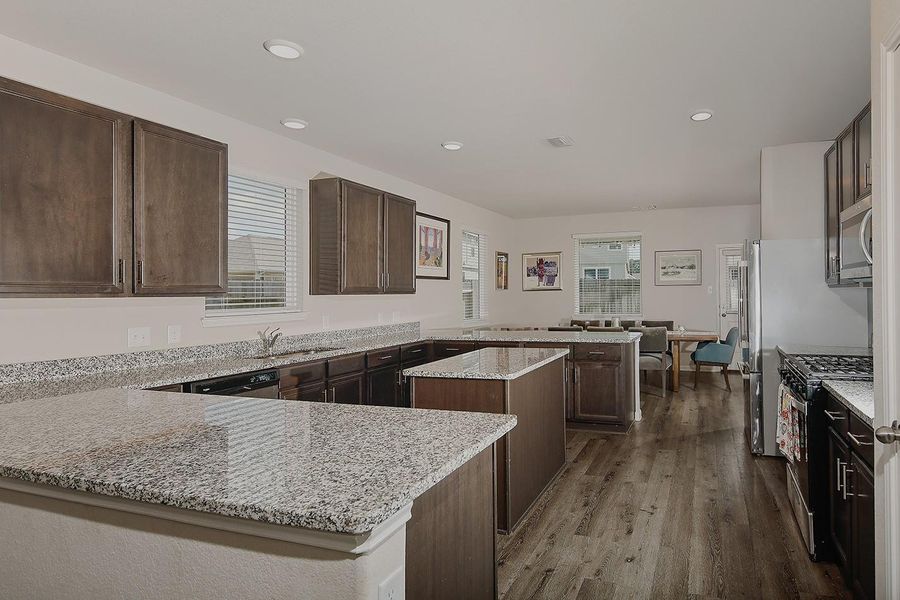 Furnished interior view inside a new home in River's Edge, Conroe (Image 21). Furnished interior view inside a new home in River's Edge, Conroe (Image 21).