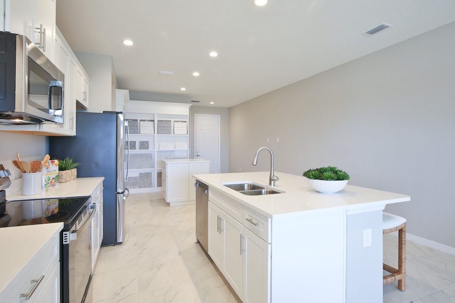 Furnished interior view inside a new home in Palm Grove, Lakewood Ranch (Image 13).