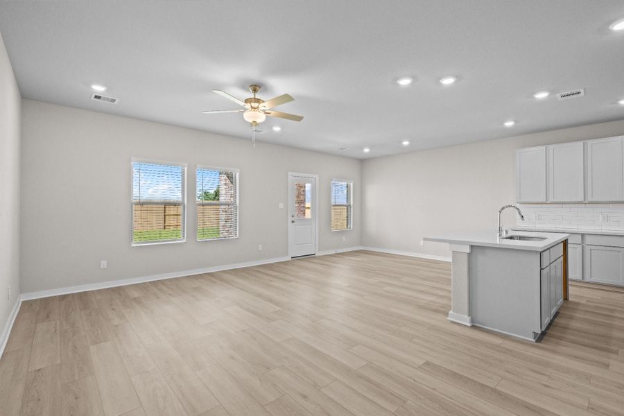 4br New Home in Cove, TX.  - Slide 14