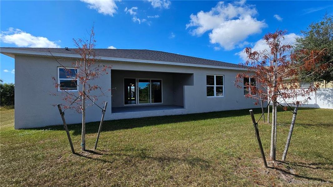 Exterior details and patio area of a home in , Port Charlotte (Image 3).