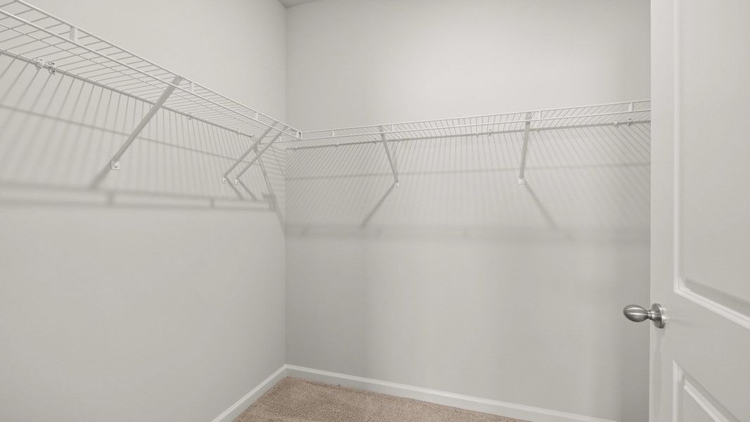 Spacious, unfurnished interior of a new home in Estates at Deer Hollow, Grovetown (Image 33).