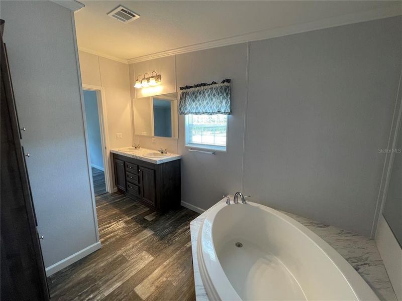 Furnished interior view inside a new home in , Ocala (Image 8).