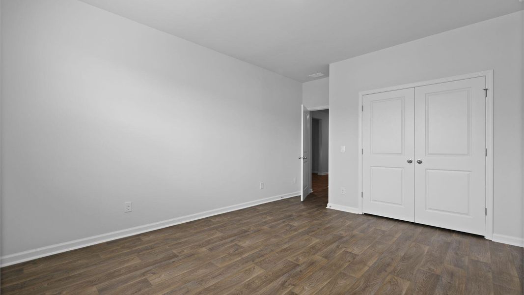 Spacious, unfurnished interior of a new home in Hillcrest, Ravenel (Image 17).