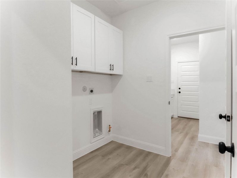 Spacious, unfurnished interior of a new home in , Angleton (Image 32). Spacious, unfurnished interior of a new home in , Angleton (Image 32).