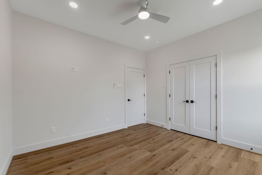 Spacious, unfurnished interior of a new home in , Houston (Image 16).