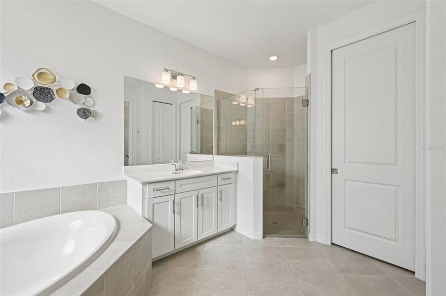 Furnished interior view inside a new home in , Venice (Image 19).