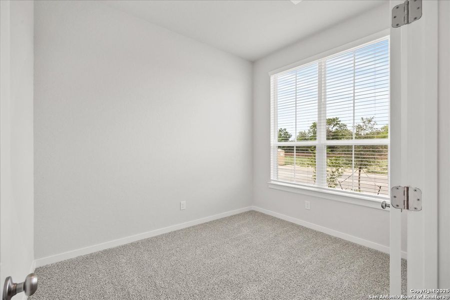 Spacious, unfurnished interior of a new home in Village at Three Oaks, Seguin (Image 13). Spacious, unfurnished interior of a new home in Village at Three Oaks, Seguin (Image 13).
