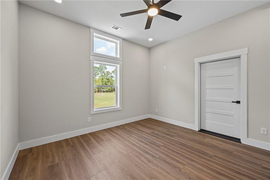 Spacious, unfurnished interior of a new home in , Athens (Image 55).