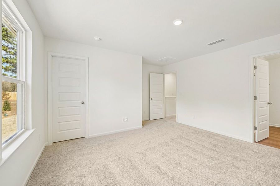 Spacious, unfurnished interior of a new home in Peartree Towns, Mebane (Image 5).
