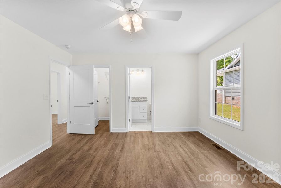 Spacious, unfurnished interior of a new home in , Bessemer City (Image 14).