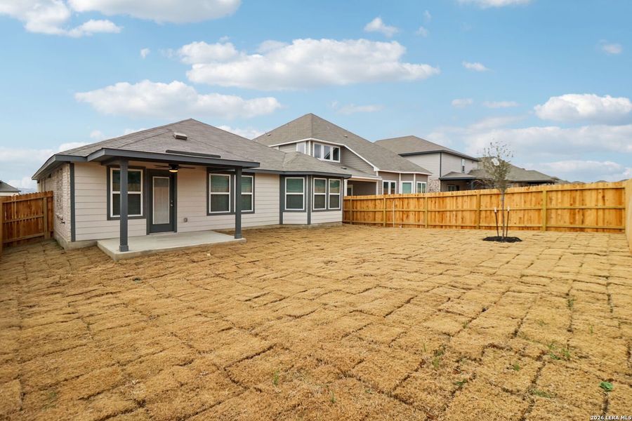 Exterior details and patio area of a home in Sagebrooke - Classic Series, San Antonio (Image 3).