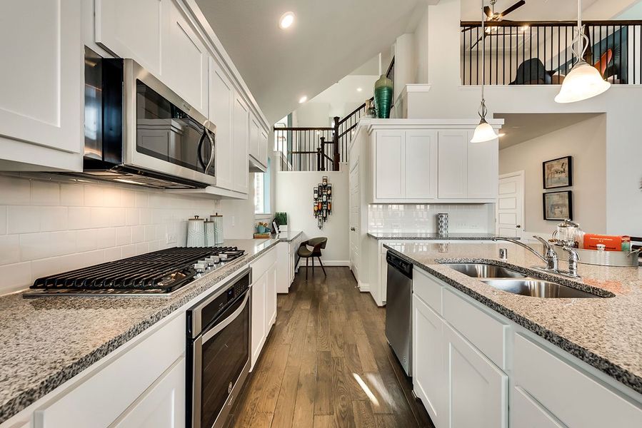 Representative furnished interior of a home built from the Grand Savannah by Grand Homes in Grand Oaks, Celina (Image 8).