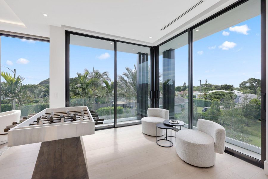 Exterior details and patio area of a home in , Delray Beach (Image 29).
