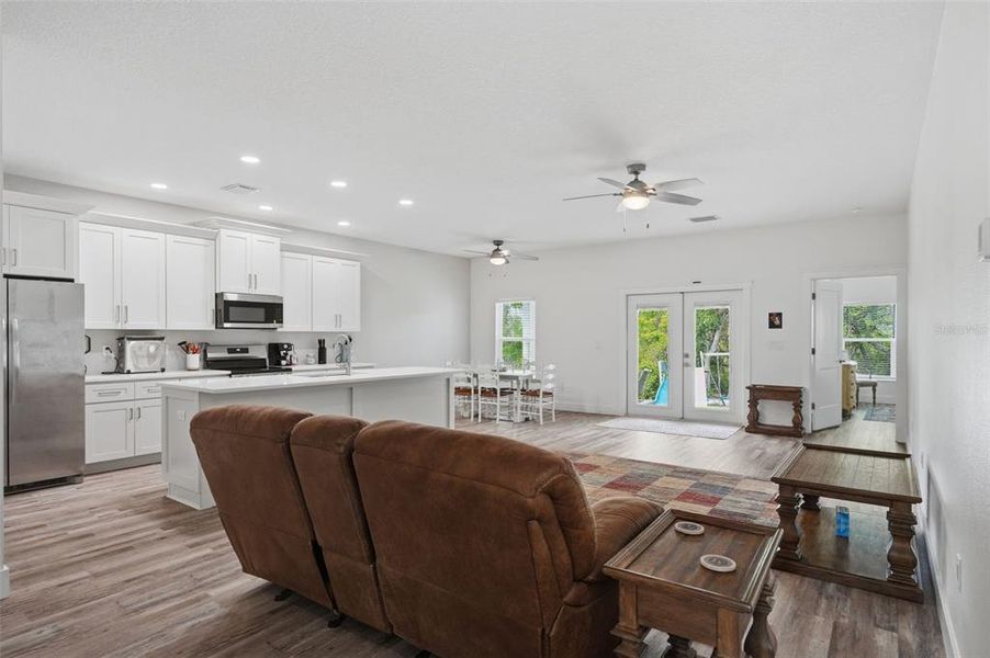 Furnished interior view inside a new home in , Spring Hill (Image 17).