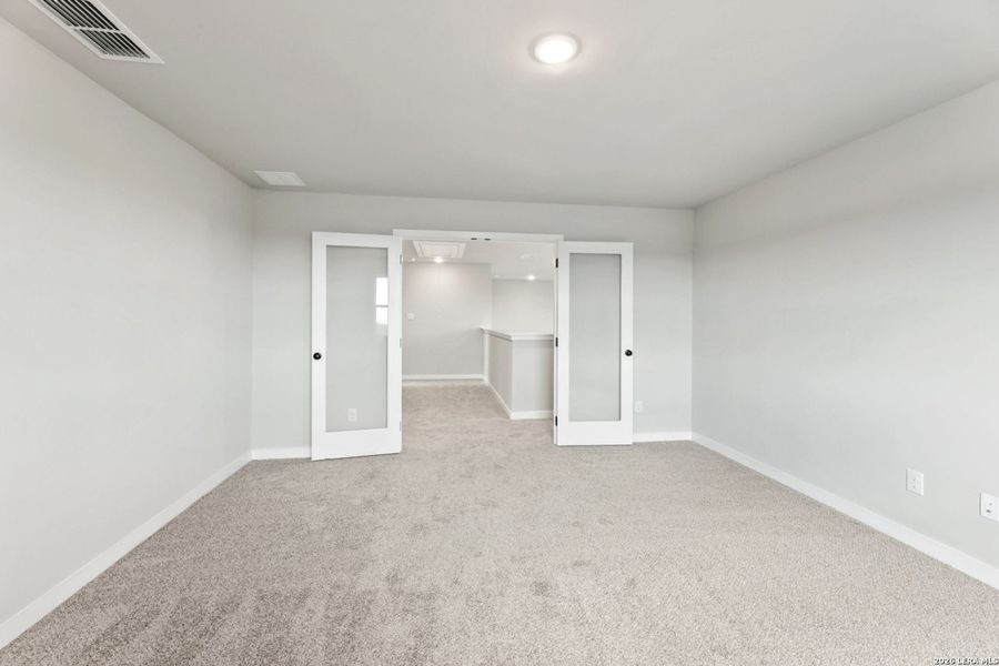 Spacious, unfurnished interior of a new home in Veranda Signature, San Antonio (Image 14). Spacious, unfurnished interior of a new home in Veranda Signature, San Antonio (Image 14).