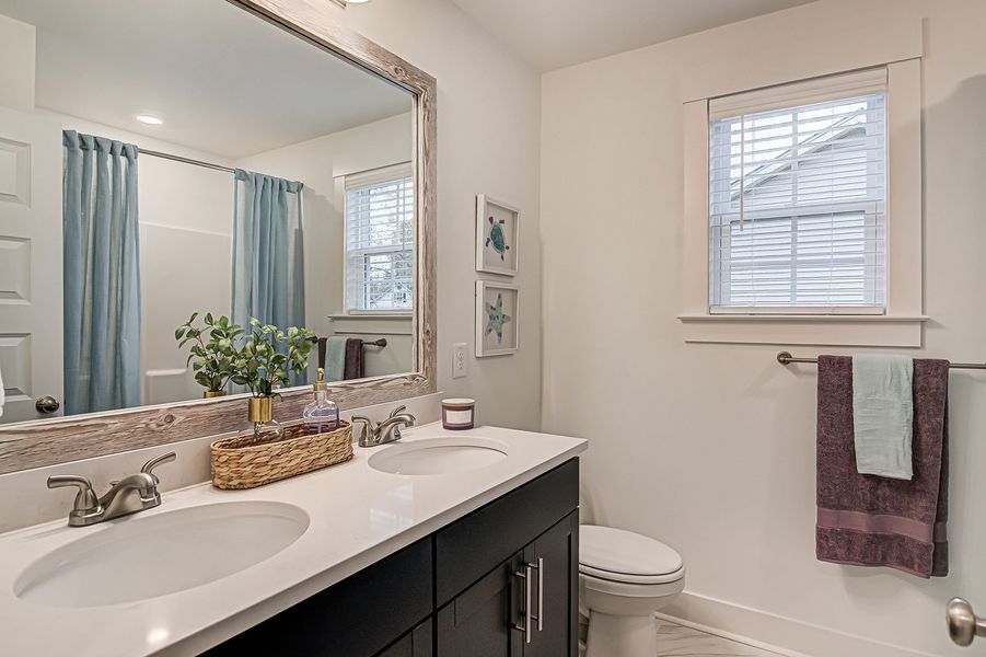 Representative furnished interior of a home built from the Richardson - Vanguard Collection by Mungo Homes in Parris Meadows, Chesnee (Image 9).