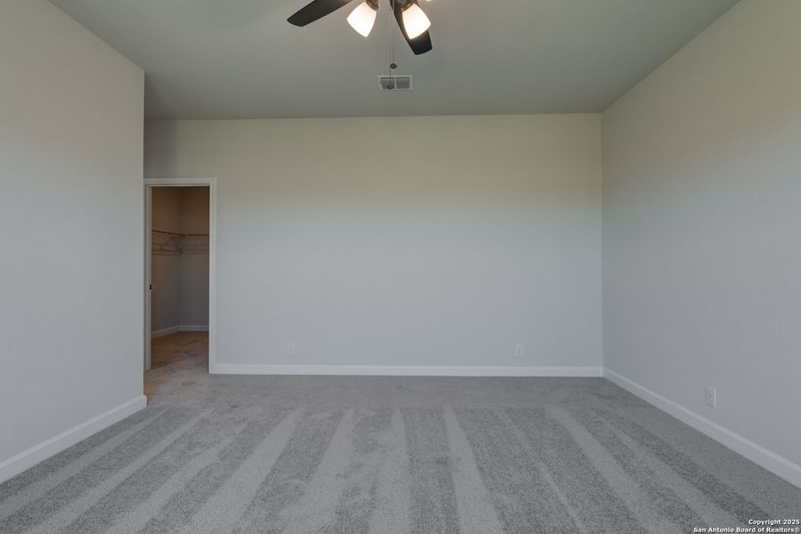 Spacious, unfurnished interior of a new home in Cordova Trails, Seguin (Image 35).
