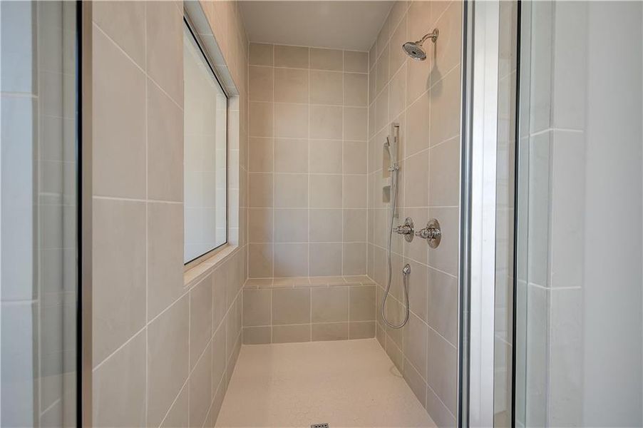 Close-up of interior finishes inside a home in Riverbend Overlook, Fayetteville (Image 12).