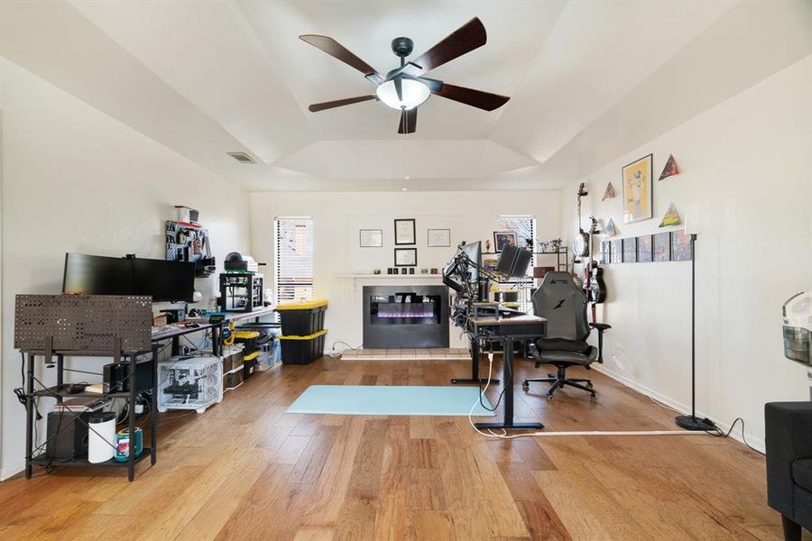 Furnished interior view inside a new home in , Paris (Image 7). Furnished interior view inside a new home in , Paris (Image 7).