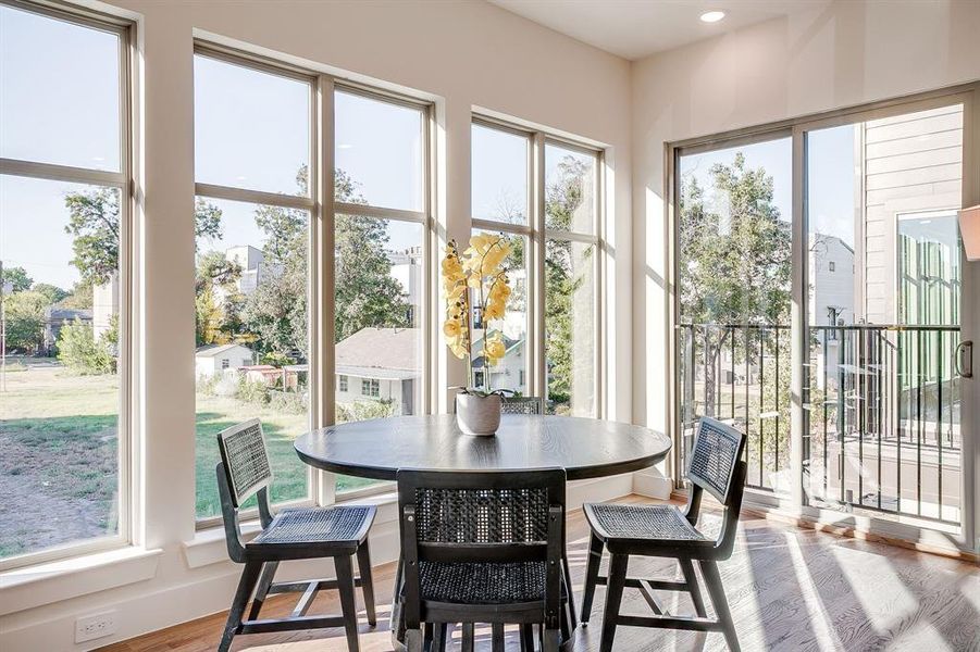 Enjoy 10-foot ceilings that make every space feel open, airy, and bright. Enjoy 10-foot ceilings that make every space feel open, airy, and bright.
