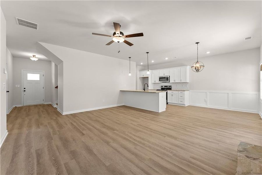 Spacious, unfurnished interior of a new home in , Lula (Image 41).