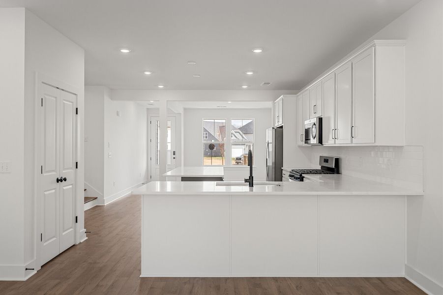 4br New Home in Smyrna, TN.  - Slide 15