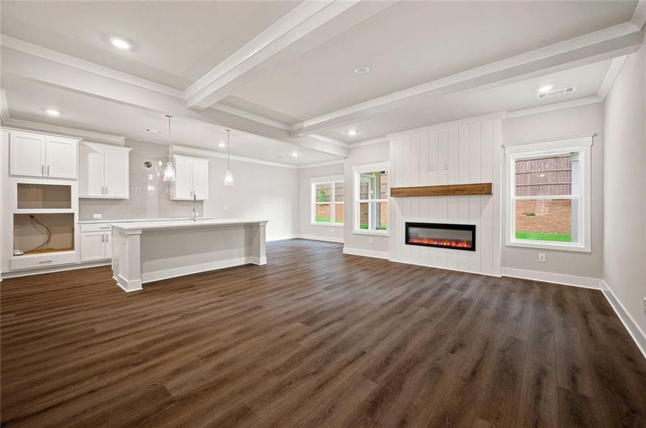 Spacious, unfurnished interior of a new home in Pinecrest Ridge, Dacula (Image 36).