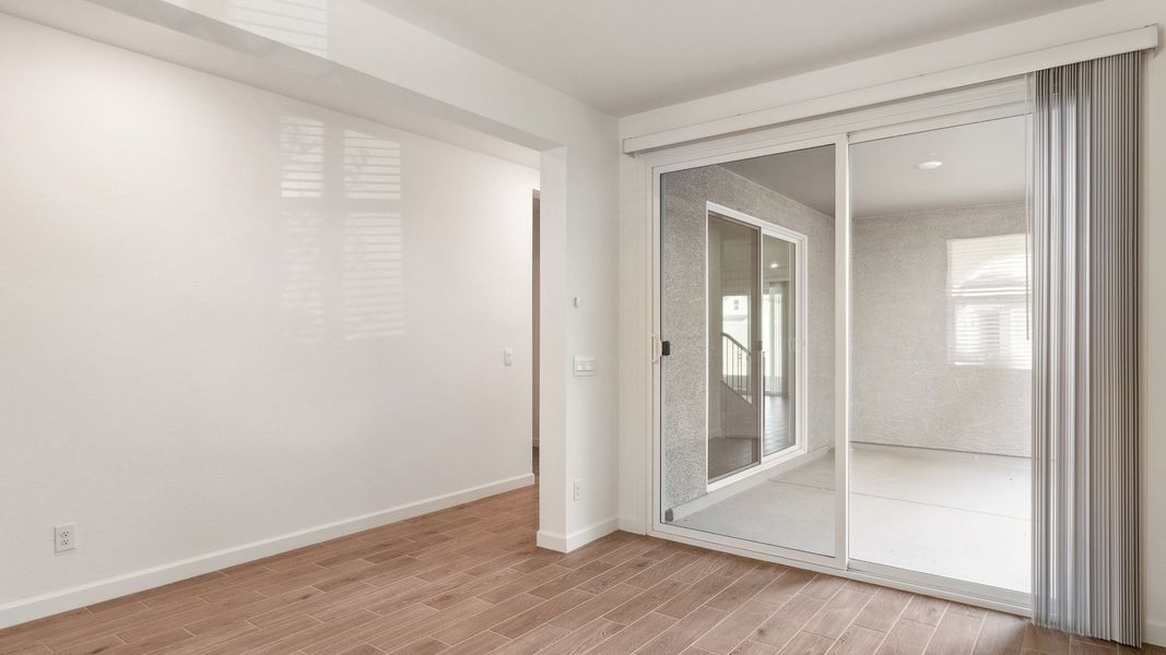 Spacious, unfurnished interior of a new home in Apache Farms, Buckeye (Image 18).