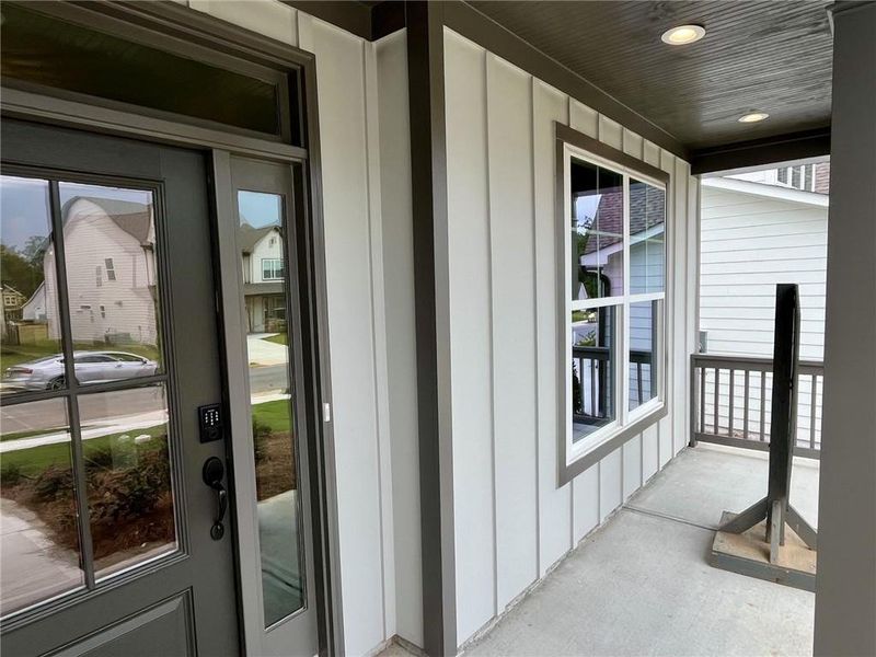 Exterior details and patio area of a home in Twin Lakes, Hoschton (Image 4).