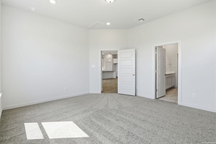 Spacious, unfurnished interior of a new home in Rhine Valley, Schertz (Image 11). Spacious, unfurnished interior of a new home in Rhine Valley, Schertz (Image 11).
