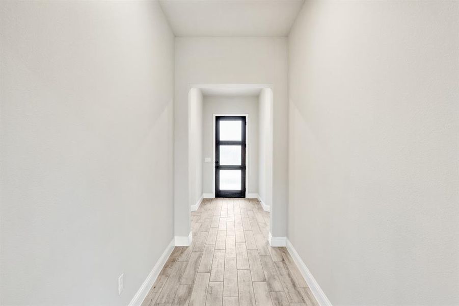 Spacious, unfurnished interior of a new home in Sonoma Verde, McLendon-Chisholm (Image 15).