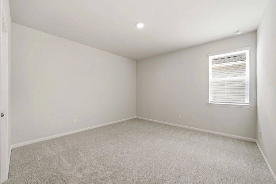 Spacious, unfurnished interior of a new home in Blue Heron Retreat, Little River (Image 20).