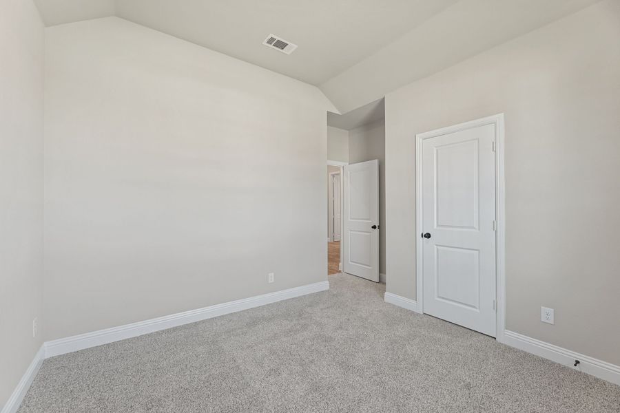 Spacious, unfurnished interior of a new home in Fair Oaks, Bridgeport (Image 30). Spacious, unfurnished interior of a new home in Fair Oaks, Bridgeport (Image 30).