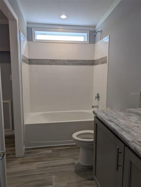 Spacious, unfurnished interior of a new home in , Hudson (Image 22).