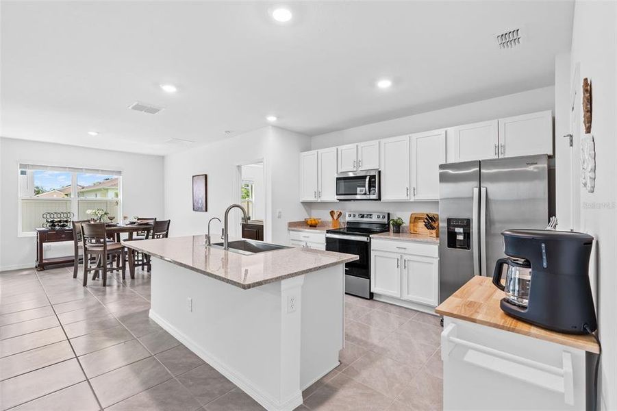 Furnished interior view inside a new home in , Wesley Chapel (Image 9).