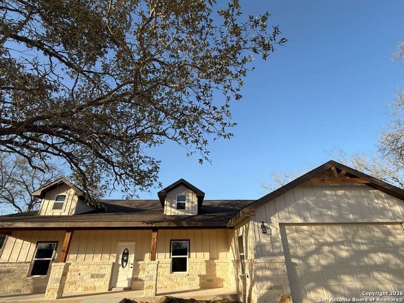 Image 50 of a home in .