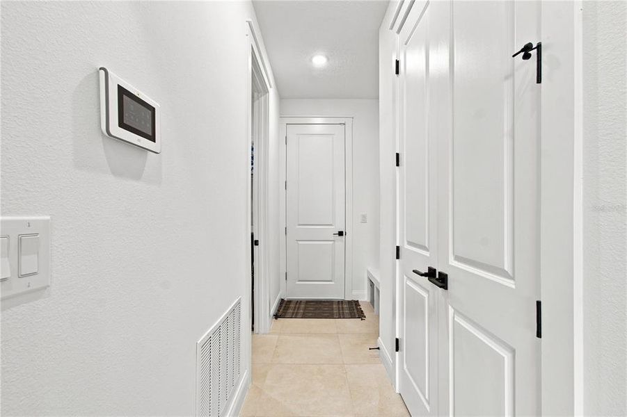 Spacious, unfurnished interior of a new home in Horizon Isle, Winter Garden (Image 23). Spacious, unfurnished interior of a new home in Horizon Isle, Winter Garden (Image 23).
